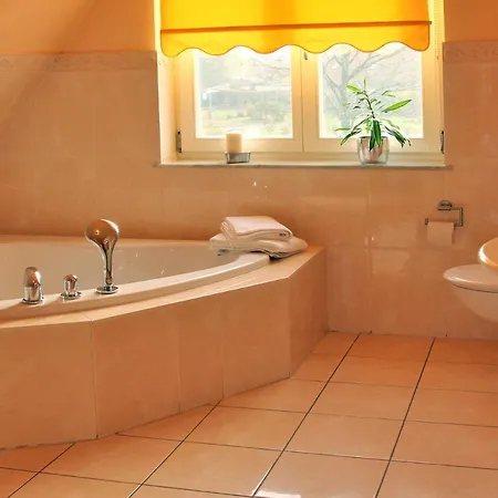 Exkl App Meerblick, 200 M Zum